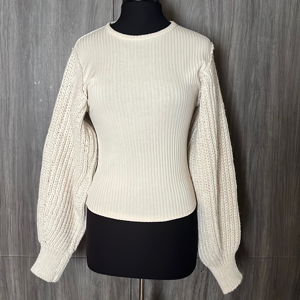 ZARA Sweater 🧶